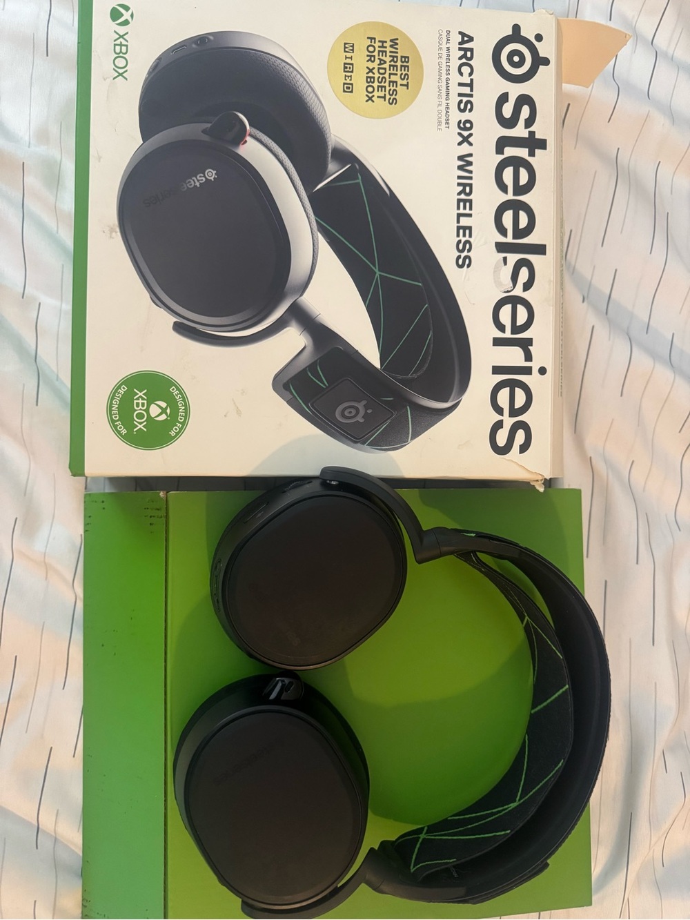 SteelSeries Arctis 9X Wireless Over-Ear Headphones — Black with Green Accents